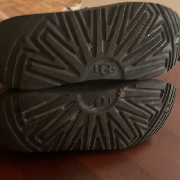 Uggs Gray Dessert Boot Final Price “AS IS” - Picture 5 of 8